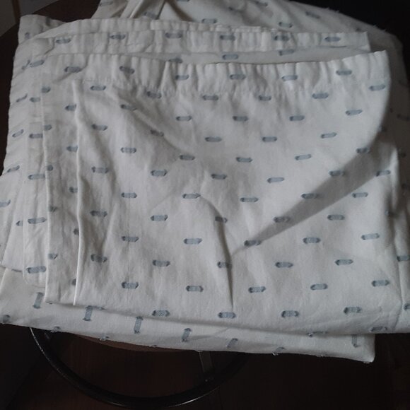 Brooklinen Off-white with Light Blue “Clipped Dots” King 3 Pcs Duvet Cover Set - Picture 5 of 7